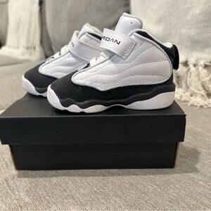 Jordan Pro Strong - Toddler 6c